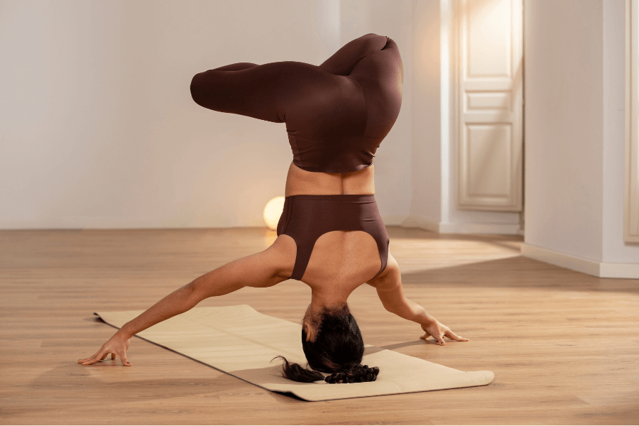 So sánh yoga tăng cân với gym và cardio cho người gầy